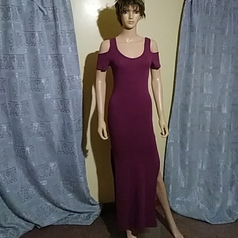 Maxi off the shoulder Bozzolo dress